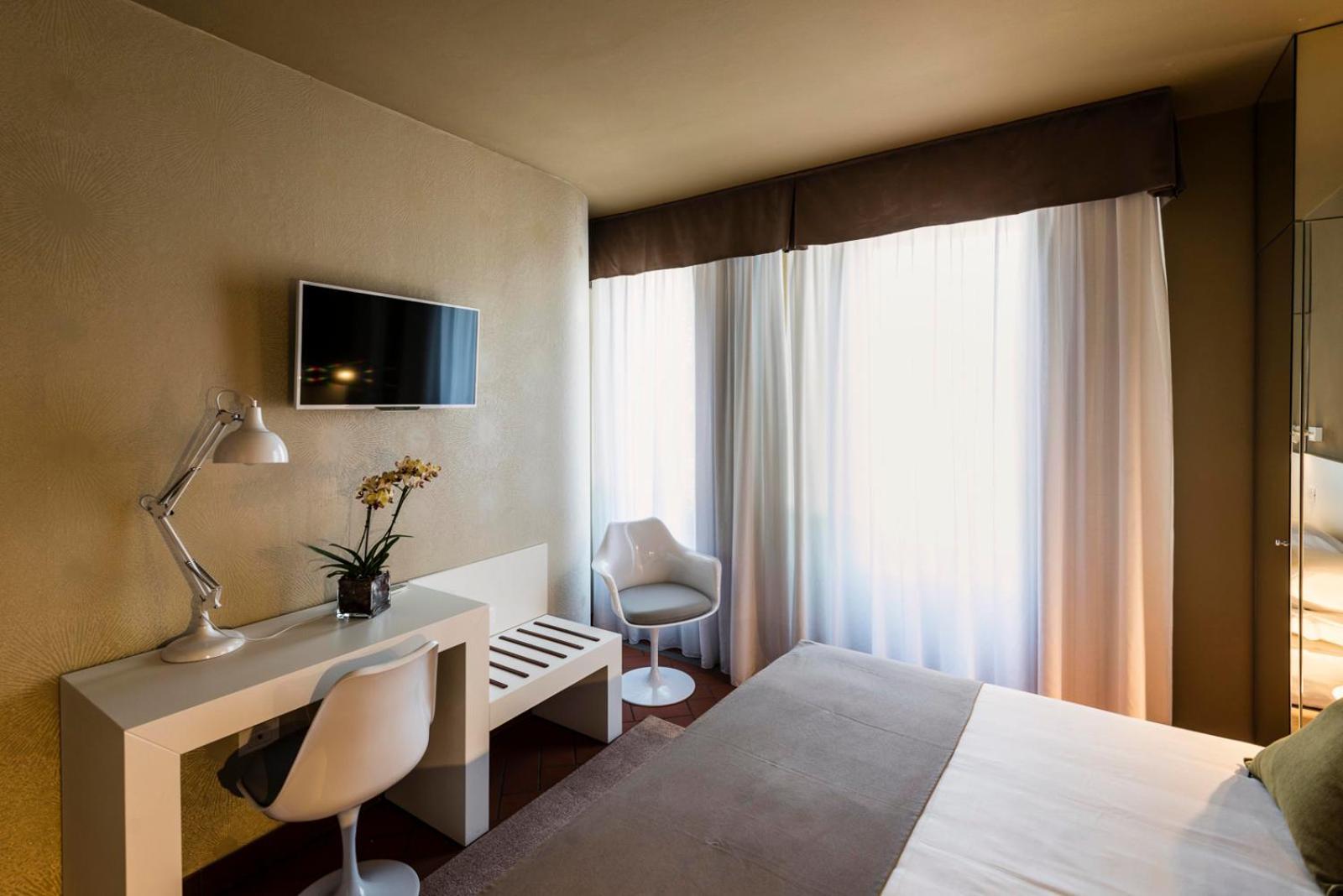 Deluxe Room One-time SPA access